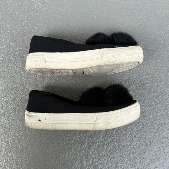 Steve Madden Slip On Sneakers | Size 8 - Picture 5 of 5